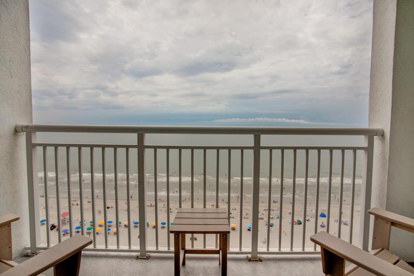 Oceanfront Escape Renovated Suite At Camelot Myrtle Beach Exterior foto